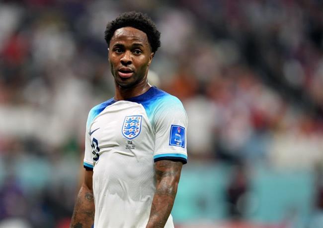 Vì gia đình, Sterling chấp nhận bỏ luôn World Cup 2022